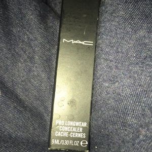 Mac Pro Longwear Concealer NC50